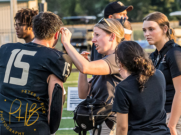 Lapel Football 2022 0327-Edit