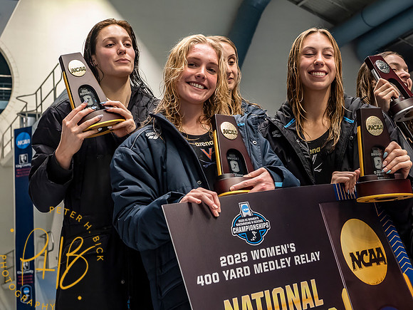 400-medley-relay-awards- 2025Women's  NCAA D1 S&D 2402-Edit