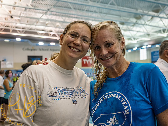 erika-braun-vesna-shelnutt- 2022 USMS Summe Nats 2601-Edit