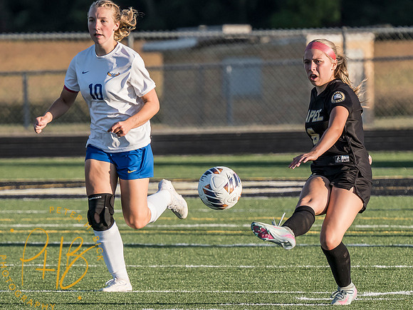 Lapel Girl's Soccer 2025 1517-Edit