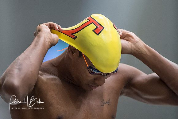 jordan-augier-tampa-cap-stretch- ncaa-dii-2015-4396