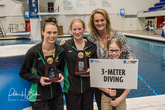 elizabeth-rawlings-coach-alex-geddis-coach-wayne-state- ncaa-dii-2015-4664