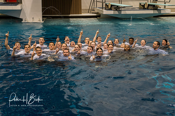 queens-combined-team-champsions-celebration- ncaa-dii-2015-4768