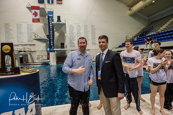 jeff-dugdale-queens-coach-of-the-championships- ncaa-dii-2015-4776