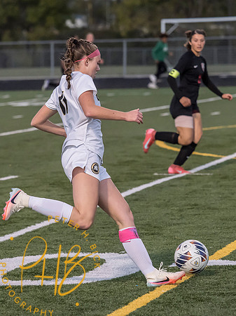 Lapel Girl's Soccer 2025 2341-Edit