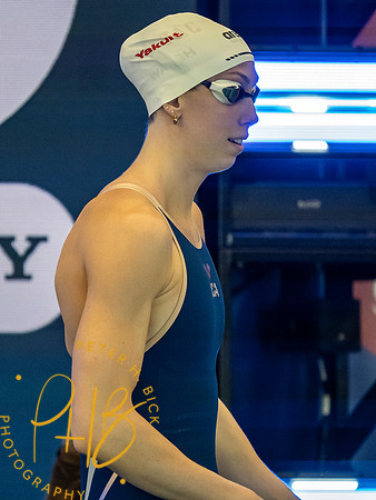 gretchen-walsh- World Cup 10-25 1008-Edit