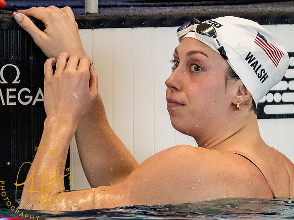 gretchen-walsh- World Cup 10-25 1024-Edit