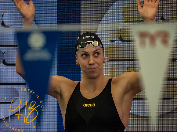 gretchen-walsh- World Cup 10-25 1670-Edit