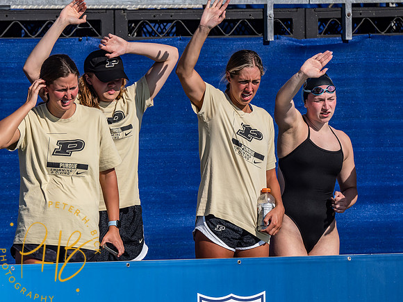 swimmers cheering- 2024 Summer Nationals 5234-Edit