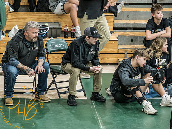 Lapel Wrestling 2025-26 0256-Edit