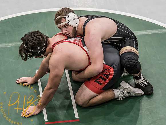 Lapel Wrestling 2025-26 0266-Edit