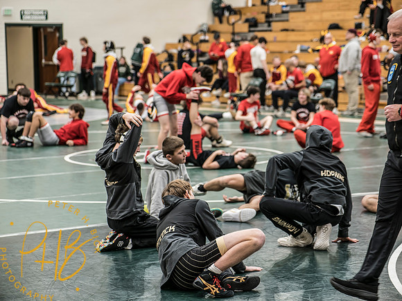 Lapel Wrestling 2025-26 0499-Edit