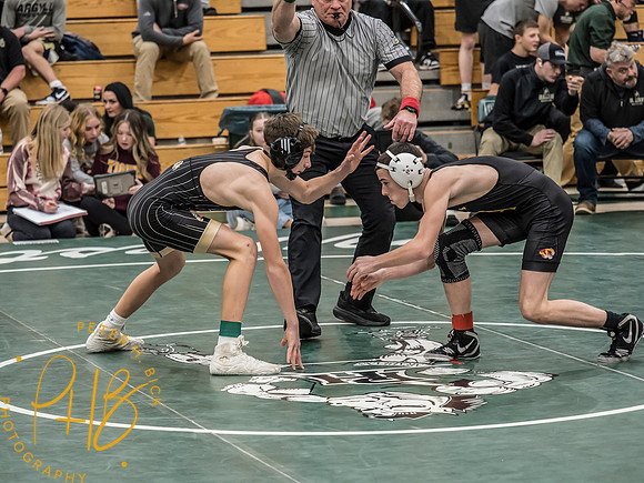 Lapel Wrestling 2025-26 0543-Edit