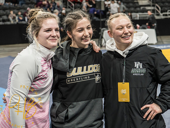 Lapel Wrestling 2025-26 0812-Edit