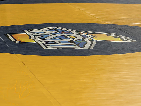 Lapel Wrestling 2025-26 1029-Edit
