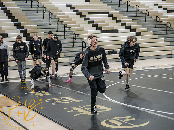 Lapel Wrestling 2025-26 1142-Edit