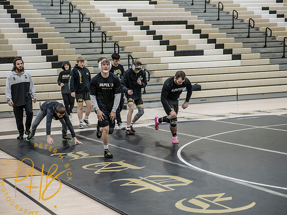 Lapel Wrestling 2025-26 1144-Edit