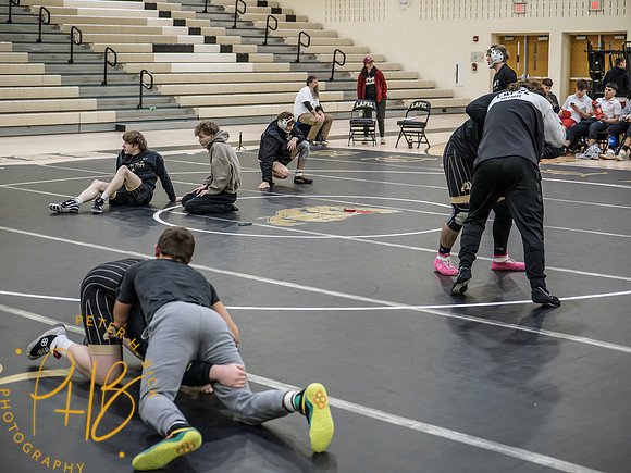 Lapel Wrestling 2025-26 1158-Edit