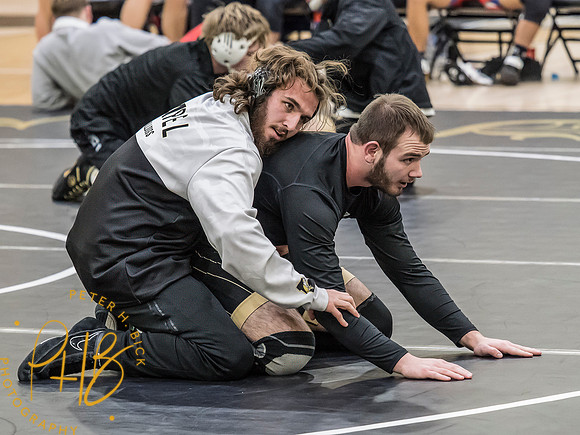 Lapel Wrestling 2025-26 1162-Edit
