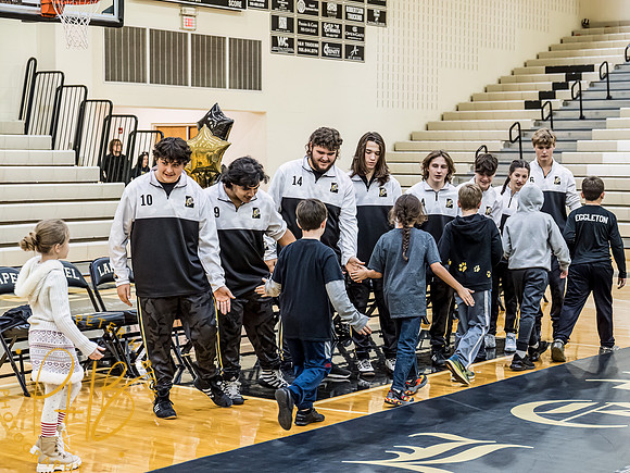 Lapel Wrestling 2022-23 0312-Edit