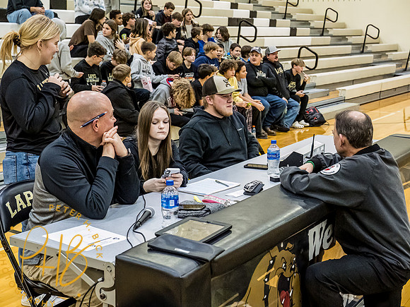 Lapel Wrestling 2022-23 0353-Edit