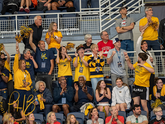 fans-cheering- 2026 Women's NCAA S&D 0557-Edit