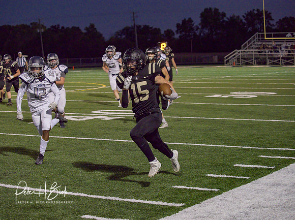 Lapel Football 2020 1564-denoise-low-light _