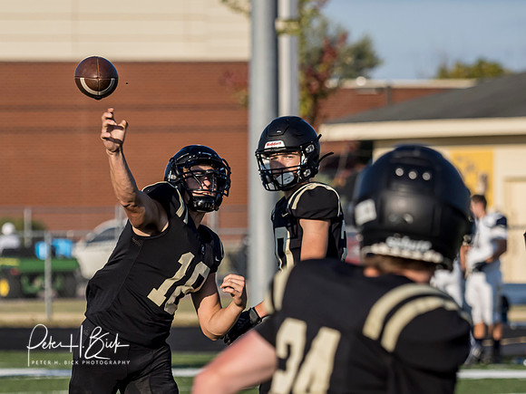Lapel Football 2020 1001 _