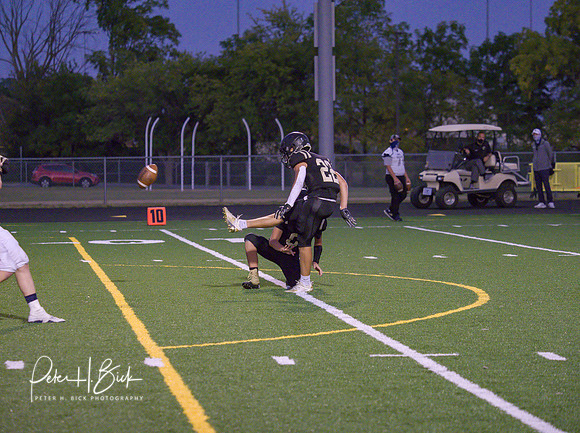 Lapel Football 2020 1522-denoise-denoise _