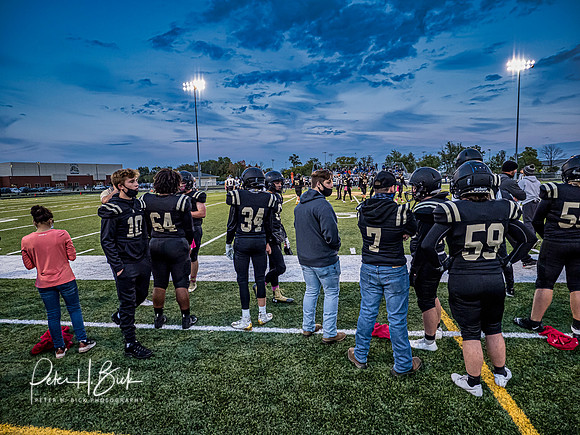 Lapel Football 2020 1946-Edit _