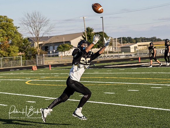 Lapel Football 2020 1060 _