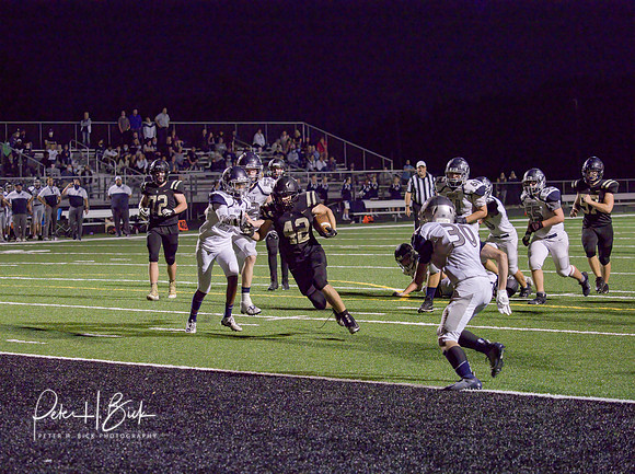 Lapel Football 2020 1652-denoise-low-light _