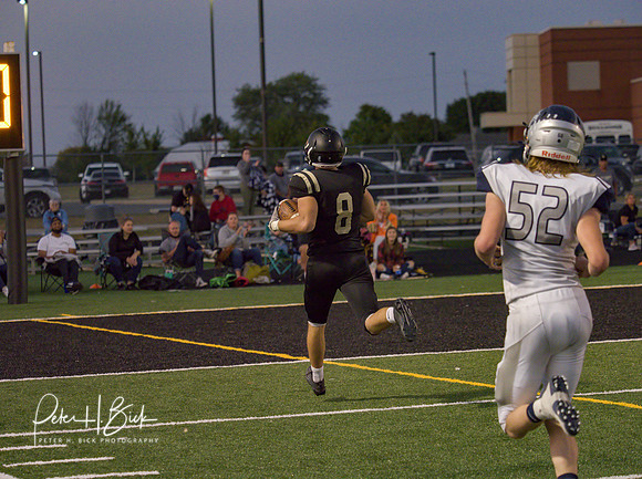 Lapel Football 2020 1512-denoise-denoise _