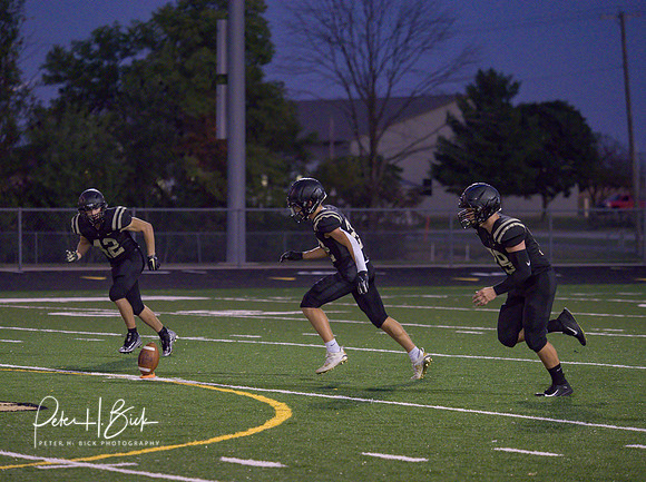 Lapel Football 2020 1525-denoise-denoise _