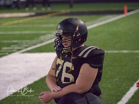 Lapel Football 2020 1532-denoise-denoise _