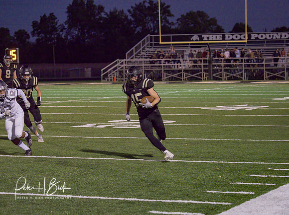 Lapel Football 2020 1555-denoise-low-light _