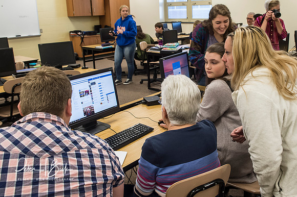 Lapel Tech Tutors 11-15 0051