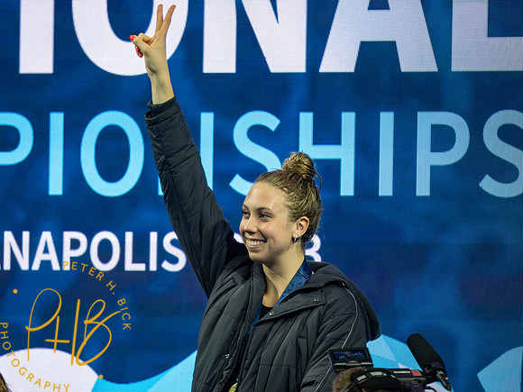 gretchen-walsh- 2023 US Nats 2110-Enhanced-NR