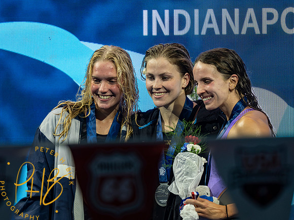 claire-curzan-katherine-berkhoff-regan-smith- 2023 US Nats 4247-Enhanced-NR