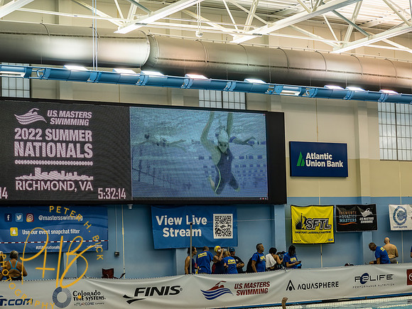 venue-jumbo-board- 2022 USMS Summe Nats 2937-Edit
