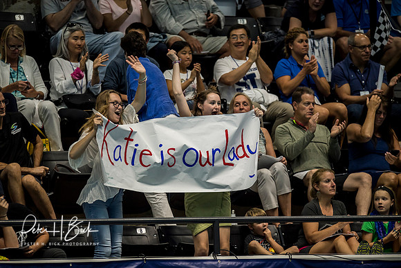 fans-signs-usa-nats-2017 4647