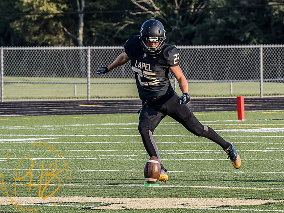 Lapel Football 2022 0189-Edit