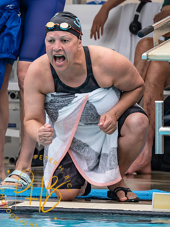 swimmer-cheering- 2025 USMS Spring Nationals 3322-Edit