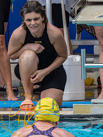 swimmers cheering- 2025 USMS Spring Nationals 2673-Edit
