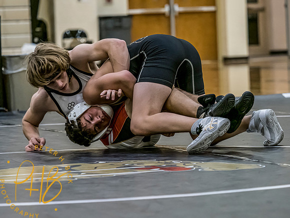 Lapel Wrestling 2021-22 0112-Edit