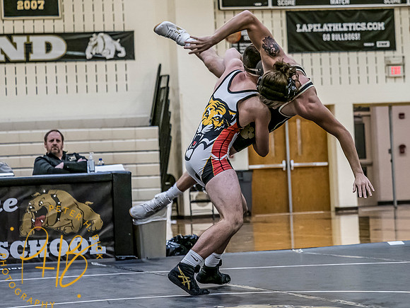 Lapel Wrestling 2021-22 0128-Edit