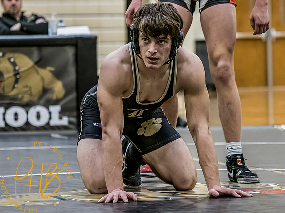 Lapel Wrestling 2021-22 0173-Edit