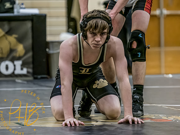 Lapel Wrestling 2021-22 0274-Edit