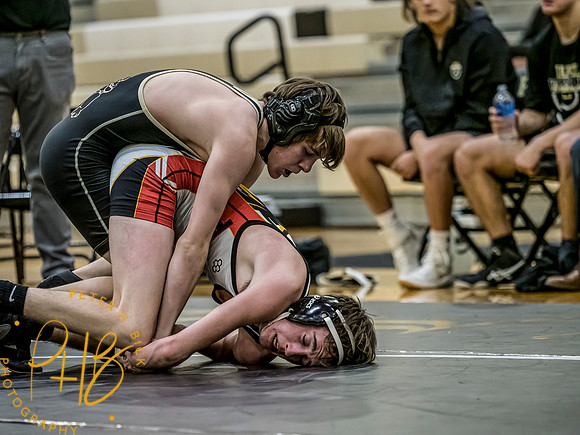 Lapel Wrestling 2021-22 0301-Edit