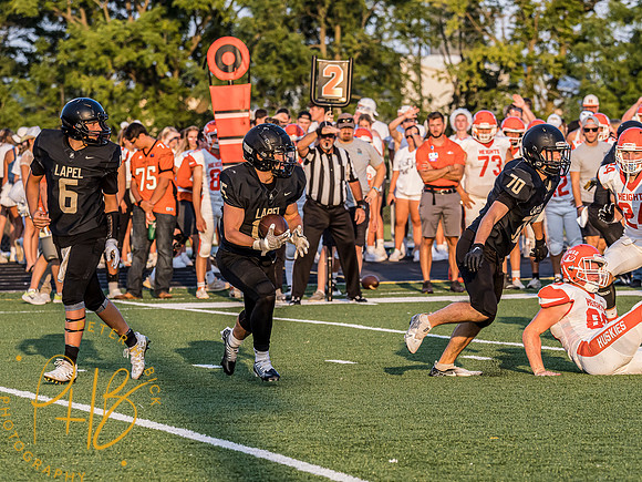 Lapel Football 2022 0314-Edit